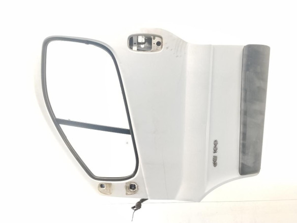 PUERTA LAT DEL IZQ RENAULT TRAFIC II Furgón (FL)|Desguaces La Cabaña