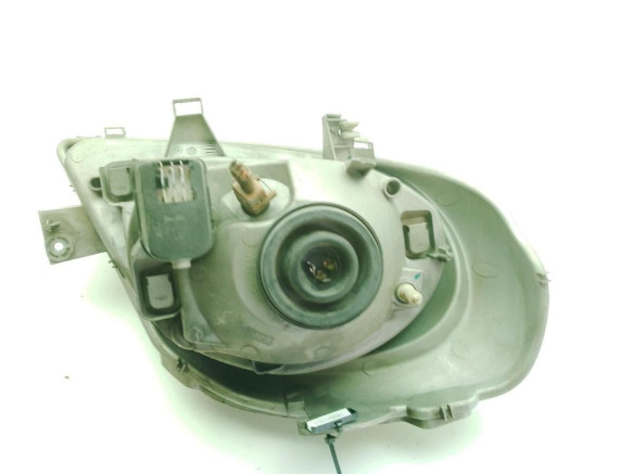 7700311371 FARO IZQUIERDO RENAULT TRAFIC II Furgón (FL)|Desguaces La Cabaña