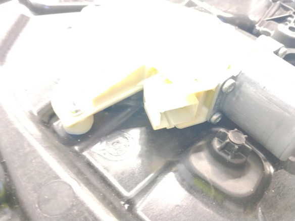   ELEVALUNAS PUERTA LAT DEL IZQ MERCEDES BENZ CLASE GLA (X156)|Desguaces La Cabaña