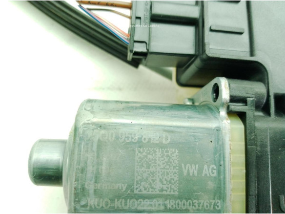 5TA839016Q, 5Q0959812D CERRADURA PUERTA LAT TRA DER VW POLO (AW1, BZ1)|Desguaces La Cabaña