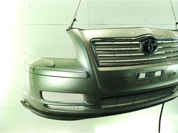 PARAGOLPES DEL TOYOTA AVENSIS Ranchera familiar (_T25_)|Desguaces La Cabaña