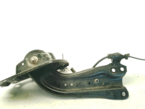 BRAZO SUSPENSION TRA IZQ INF LONGITUDINAL TOYOTA COROLLA Ranchera familiar (_E21_)|Desguaces La Cabaña