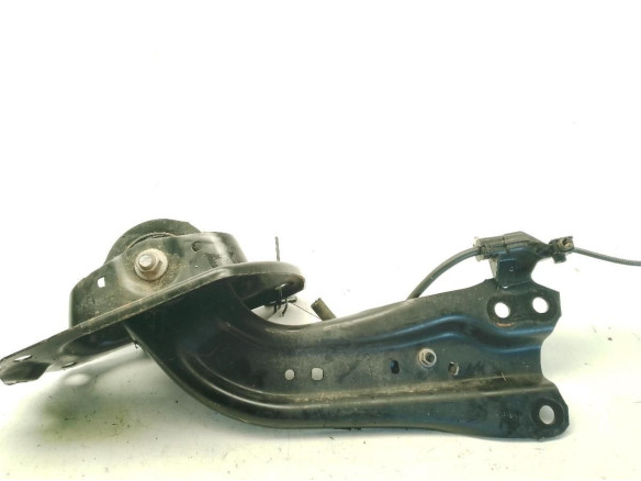BRAZO SUSPENSION TRA IZQ INF LONGITUDINAL TOYOTA COROLLA Ranchera familiar (_E21_)|Desguaces La Cabaña