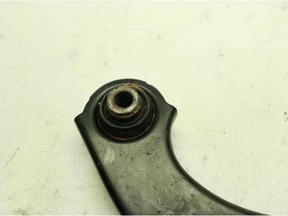 BRAZO SUSPENSION TRA IZQ INF TOYOTA COROLLA Ranchera familiar (_E21_)|Desguaces La Cabaña