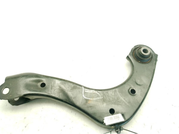 BRAZO SUSPENSION TRA DER INF POSTERIOR TOYOTA COROLLA Ranchera familiar (_E21_)|Desguaces La Cabaña