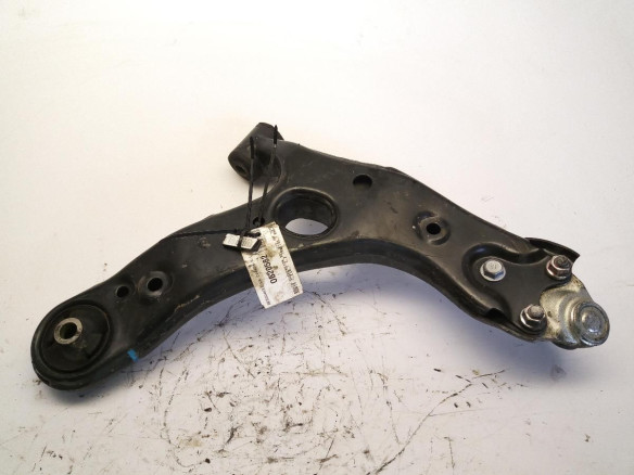 BRAZO SUSPENSION DEL IZQ INF TOYOTA AURIS (_E18_)|Desguaces La Cabaña