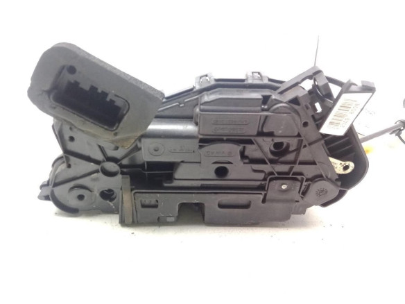 B5A5TB837015A CERRADURA PUERTA LAT DEL IZQ SEAT ATECA (KH7)|Desguaces La Cabaña