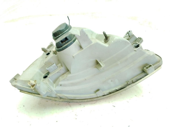 8200163516 FARO IZQUIERDO RENAULT MASTER II Furgón (FD)|Desguaces La Cabaña