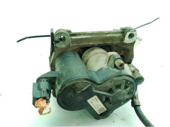 2D251 PINZA TRA IZQ FORD FOCUS IV (HN)|Desguaces La Cabaña
