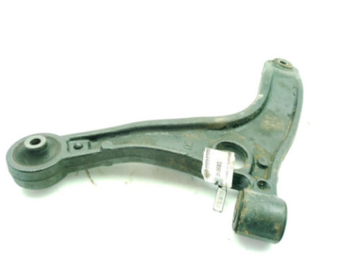 8200688875 BRAZO SUSPENSION DEL DER INF RENAULT MASTER III Caja/Chasis (EV, HV, UV)|Desguaces La Cabaña