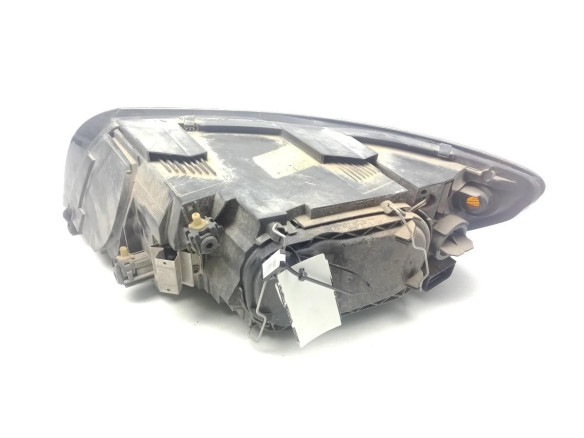  30698886 FARO DERECHO VOLVO V50 (545)|Desguaces La Cabaña