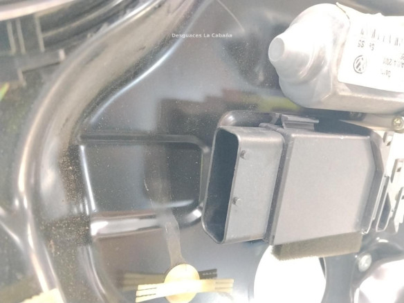   ELEVALUNAS PUERTA LAT DEL IZQ SEAT TOLEDO II (1M2)|Desguaces La Cabaña
