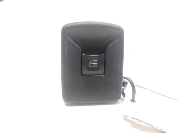   MANDO ELEVALUNAS PUERTA LAT DEL DER NISSAN NV300 Furgón (X82)|Desguaces La Cabaña