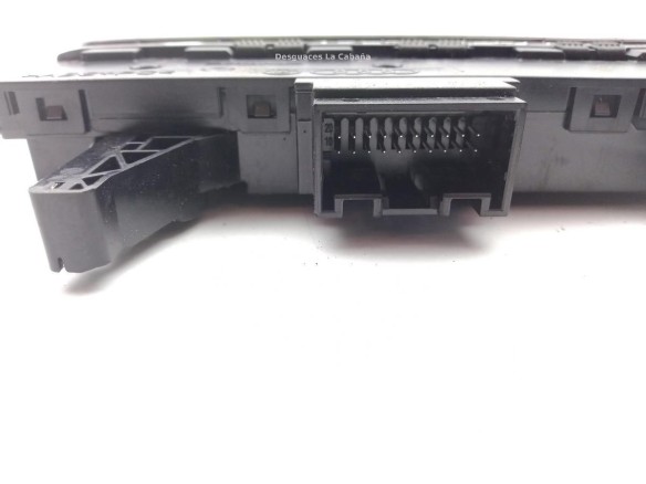 83A925301C INTERRUPTOR WARNING AUDI Q3 (F3B) |Desguaces La Cabaña