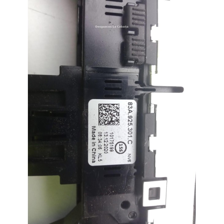 83A925301C INTERRUPTOR WARNING AUDI Q3 (F3B) |Desguaces La Cabaña