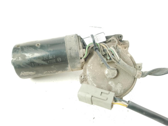 0390242409 MOTOR LIMPIAPARABRISAS DEL SCANIA R|Desguaces La Cabaña
