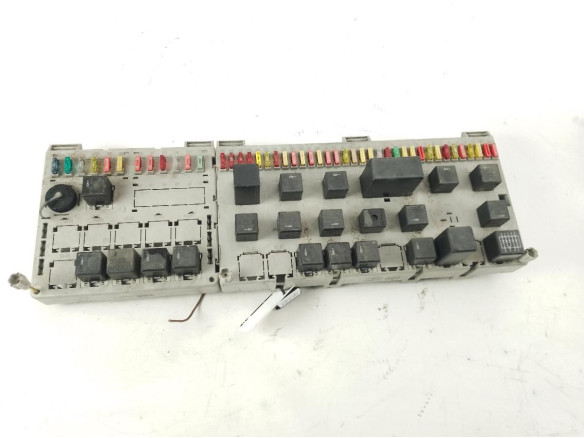 1498931 CAJA FUSIBLES INTERIOR (BSI) SCANIA R|Desguaces La Cabaña