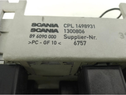 1498931 CAJA FUSIBLES INTERIOR (BSI) SCANIA R|Desguaces La Cabaña