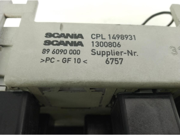 1498931 CAJA FUSIBLES INTERIOR (BSI) SCANIA R|Desguaces La Cabaña