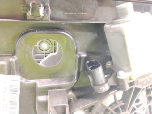  83470D7600 ELEVALUNAS PUERTA LAT TRA IZQ HYUNDAI TUCSON (TL)|Desguaces La Cabaña