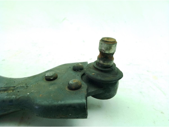 A6393300810 BRAZO SUSPENSION DEL IZQ INF MERCEDES BENZ VITO / MIXTO Furgón (W639)|Desguaces La Cabaña
