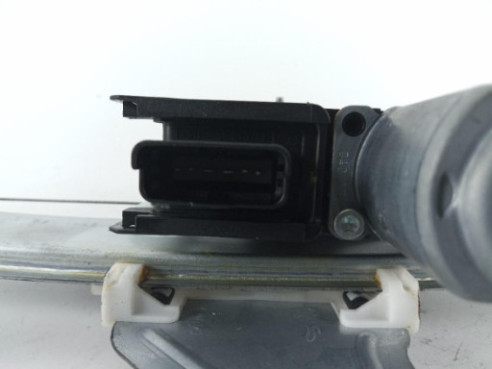 9806088580 ELEVALUNAS PUERTA LAT TRA DER PEUGEOT 2008|Desguaces La Cabaña