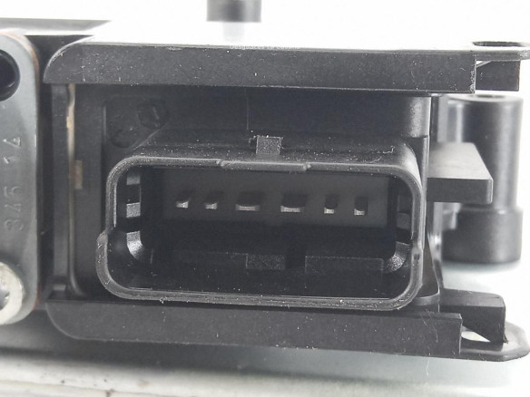 9806088680 ELEVALUNAS PUERTA LAT TRA IZQ PEUGEOT 2008|Desguaces La Cabaña