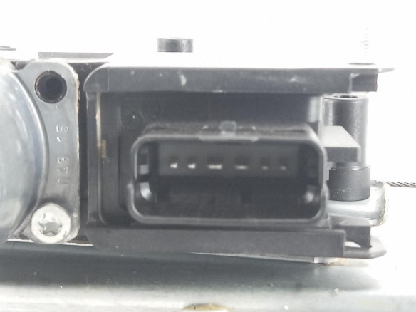 9806088180 ELEVALUNAS PUERTA LAT DEL IZQ PEUGEOT 2008|Desguaces La Cabaña