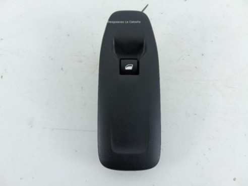 96751115ZD MANDO ELEVALUNAS PUERTA LAT DEL DER PEUGEOT 2008|Desguaces La Cabaña