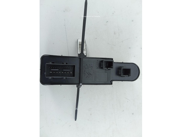 96749624ZD MANDO ELEVALUNAS PUERTA LAT DEL IZQ PEUGEOT 2008|Desguaces La Cabaña