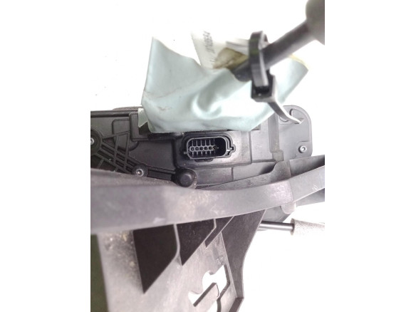 CERRADURA PUERTA LAT TRA IZQ FORD FOCUS IV (HN)|Desguaces La Cabaña
