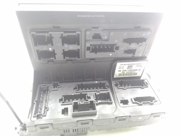 2115454101 CAJA FUSIBLES EXTERIOR (BSM) MERCEDES BENZ CLASE E (W211)|Desguaces La Cabaña