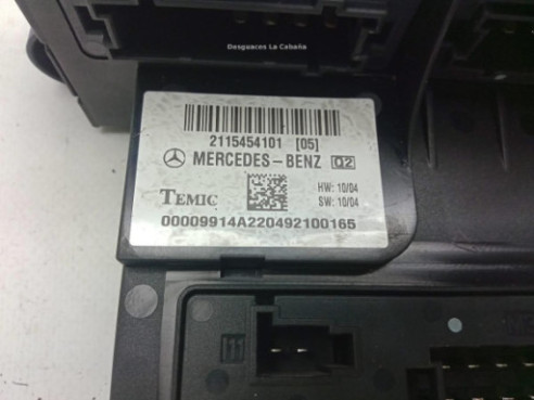 2115454101 CAJA FUSIBLES EXTERIOR (BSM) MERCEDES BENZ CLASE E (W211)|Desguaces La Cabaña