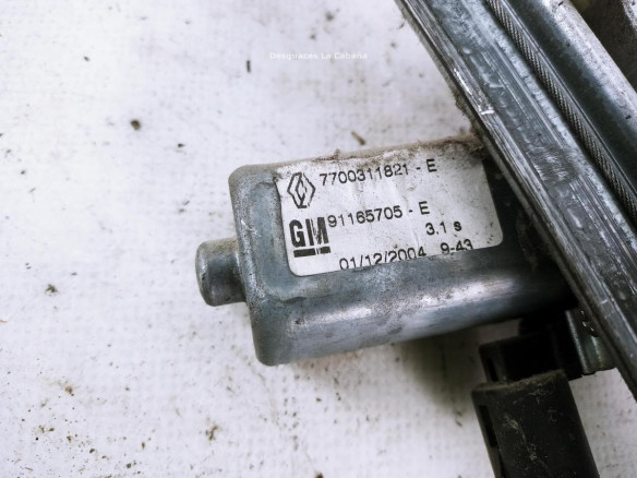 7700311821E ELEVALUNAS PUERTA LAT DEL DER NISSAN PRIMASTAR Furgón (X83)|Desguaces La Cabaña