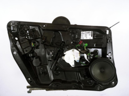 A2468200100  ELEVALUNAS PUERTA LAT DEL IZQ MERCEDES BENZ CLASE GLA (X156)|Desguaces La Cabaña