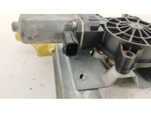 827010501R ELEVALUNAS PUERTA LAT TRA IZQ RENAULT CLIO IV Grandtour (KH_)|Desguaces La Cabaña