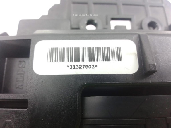 31343218 MANDO COMPLETO VOLVO V40 Cross Country (526) |Desguaces La Cabaña