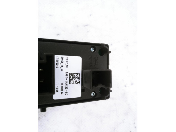 10008944 MANDO ELEVALUNAS PUERTA LAT DEL IZQ FORD FIESTA VI|Desguaces La Cabaña