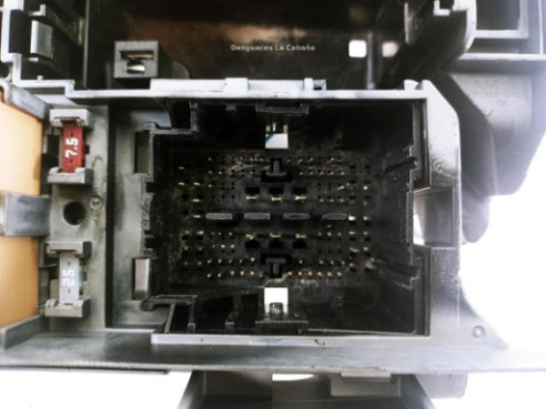 CAJA FUSIBLES EXTERIOR (BSM)|Desguaces La Cabaña 2