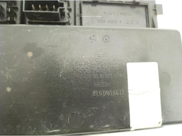 81617010316 MANDO ELEVALUNAS PUERTA LAT DEL IZQ MAN TGX|Desguaces La Cabaña