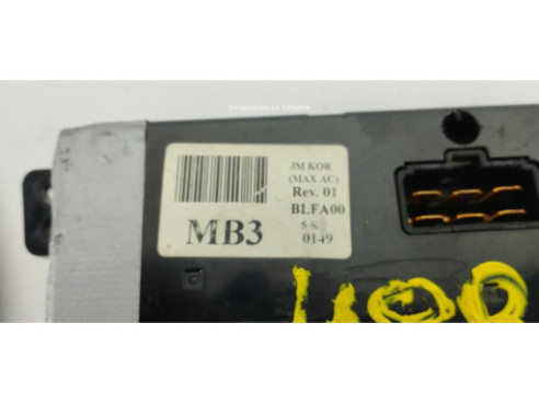 972502exxx mb3 8793777 MANDO CALEFACCION HYUNDAI TUCSON (JM)|Desguaces La Cabaña