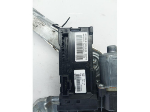 807310246R ELEVALUNAS PUERTA LAT DEL IZQ RENAULT MEGANE III Fastback (BZ0_)|Desguaces La Cabaña