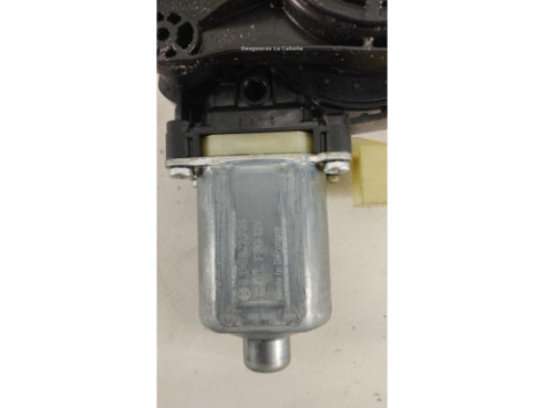 0130822704 ELEVALUNAS PUERTA LAT DEL IZQ VW CRAFTER Caja/Chasis (SZ_)|Desguaces La Cabaña