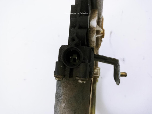 8200485233 ELEVALUNAS PUERTA LAT TRA DER RENAULT ESPACE IV (JK0/1_)|Desguaces La Cabaña