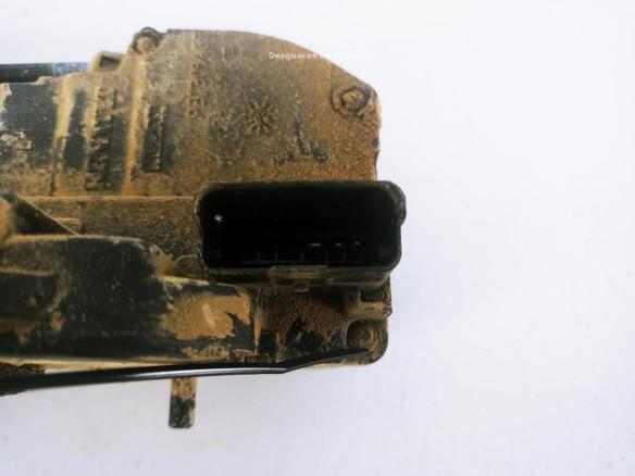 82501EB305 CERRADURA PUERTA LAT TRA IZQ NISSAN NP300 NAVARA (D40)|Desguaces La Cabaña
