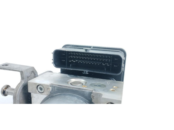 A2059012800, A2054313112 GRUPO ABS MERCEDES BENZ CLASE C (W205)|Desguaces La Cabaña