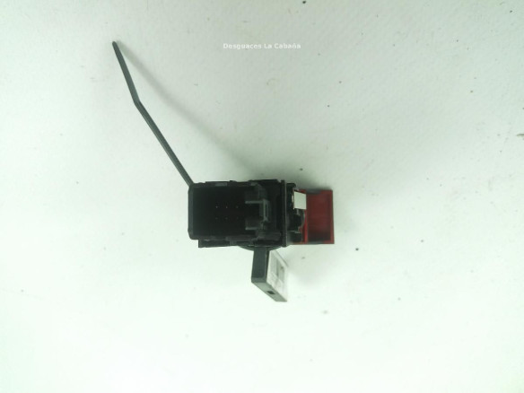5F0953235B INTERRUPTOR WARNING SEAT LEON (5F1)|Desguaces La Cabaña