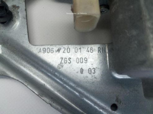 A906200146 ELEVALUNAS PUERTA LAT DEL DER MERCEDES BENZ SPRINTER 3,5-t Furgón (906)|Desguaces La Cabaña