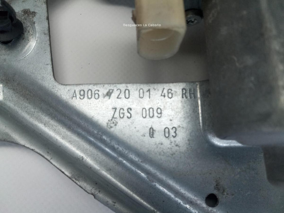 A906200146 ELEVALUNAS PUERTA LAT DEL DER MERCEDES BENZ SPRINTER 3,5-t Furgón (906)|Desguaces La Cabaña