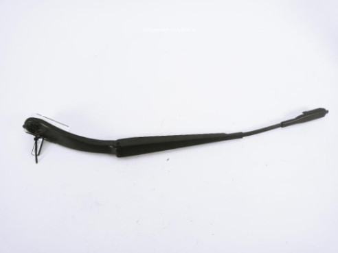 A1768200044 BRAZO LIMPIAPARABRISAS DEL IZQ MERCEDES BENZ CLASE GLA (X156)|Desguaces La Cabaña